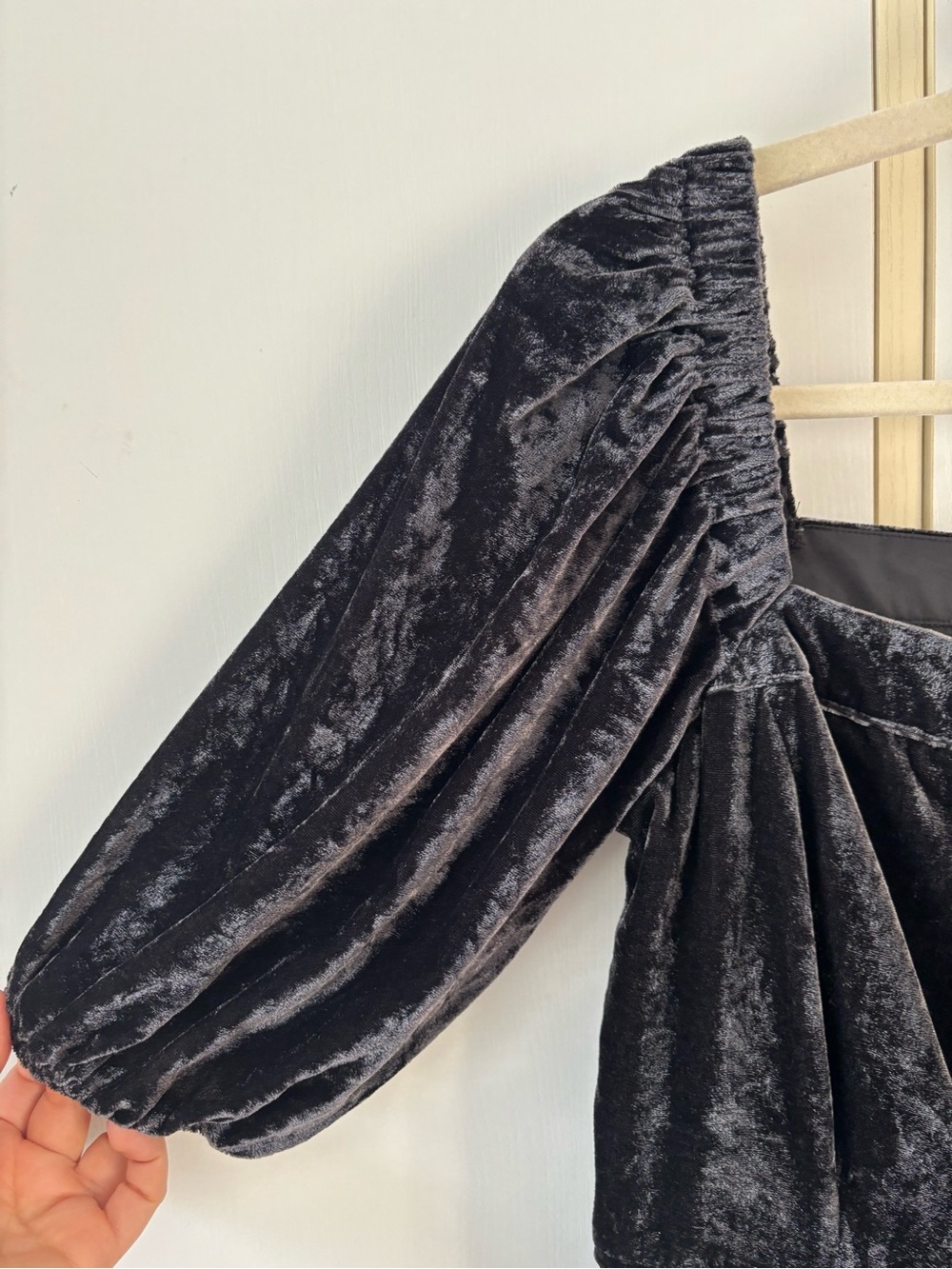 J.Crew Black Velvet Puff Sleeve Midi Dress Cottagecore Gothic Size 10 Office - Picture 5 of 15